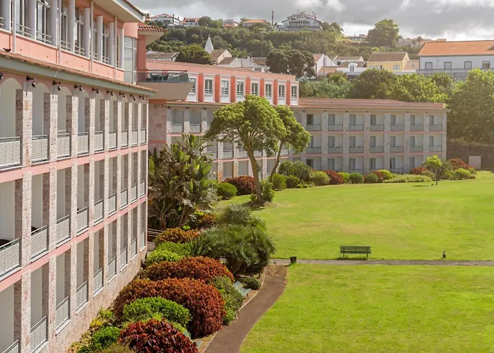 Hotel com tênis: Terceira Mar Hotel
